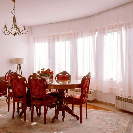 شقة Beautiful Duplex In Heart Of Old Town - Free Parking سراييفو المظهر الخارجي الصورة