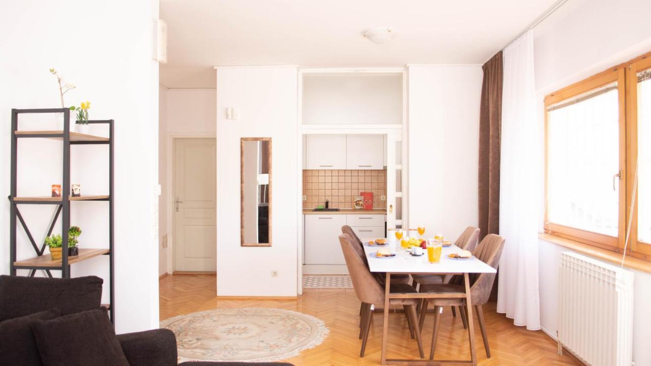شقة Beautiful Duplex In Heart Of Old Town - Free Parking سراييفو المظهر الخارجي الصورة