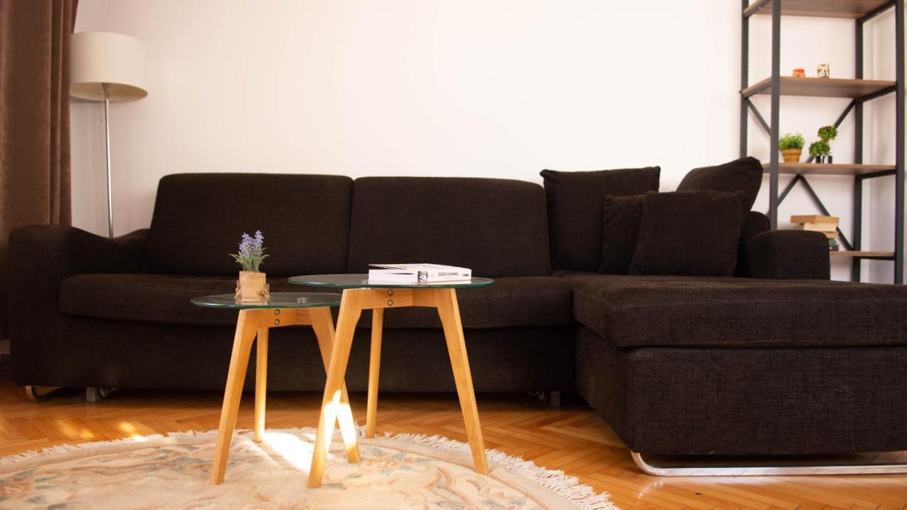 شقة Beautiful Duplex In Heart Of Old Town - Free Parking سراييفو المظهر الخارجي الصورة