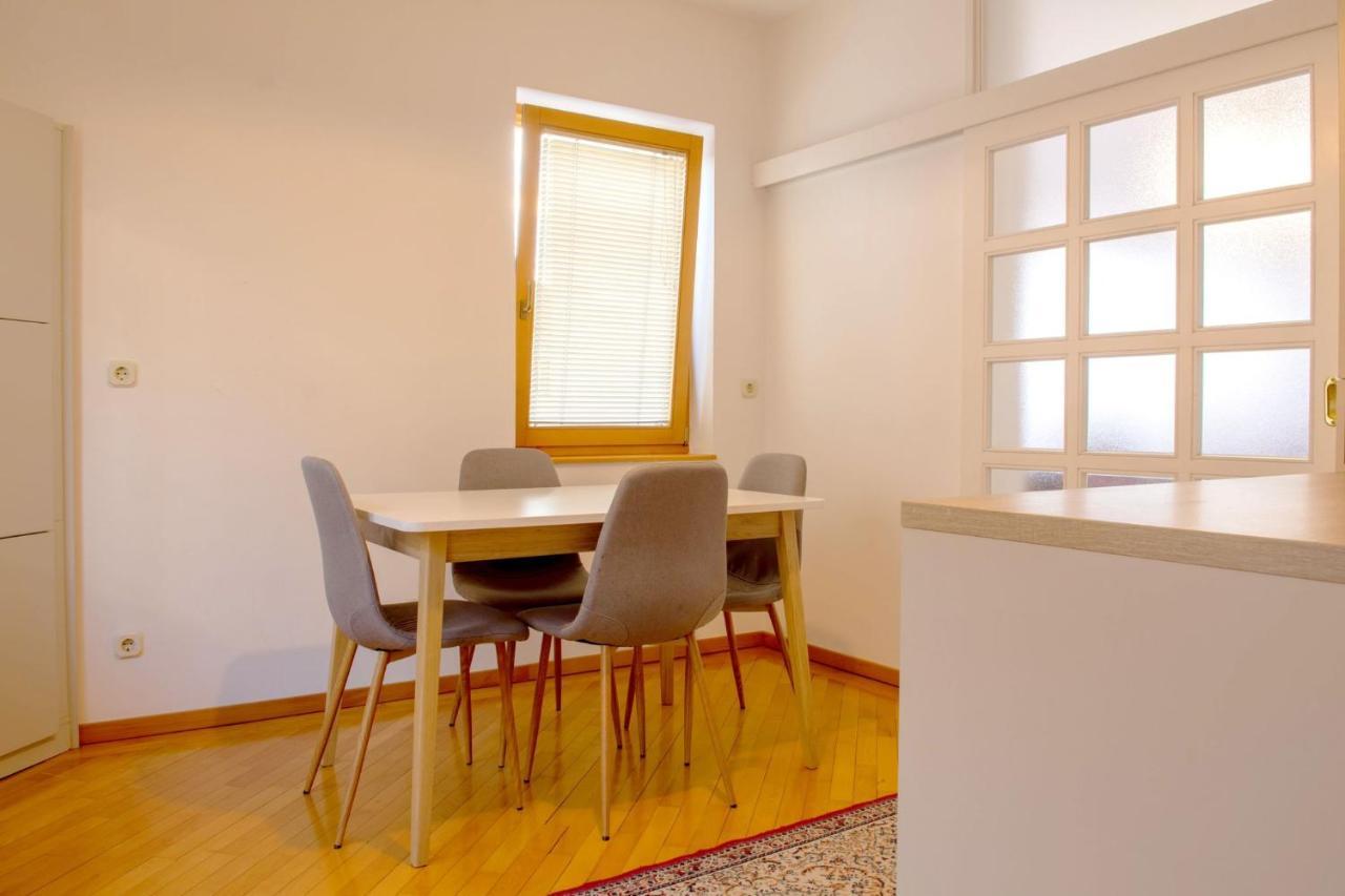 شقة Beautiful Duplex In Heart Of Old Town - Free Parking سراييفو المظهر الخارجي الصورة