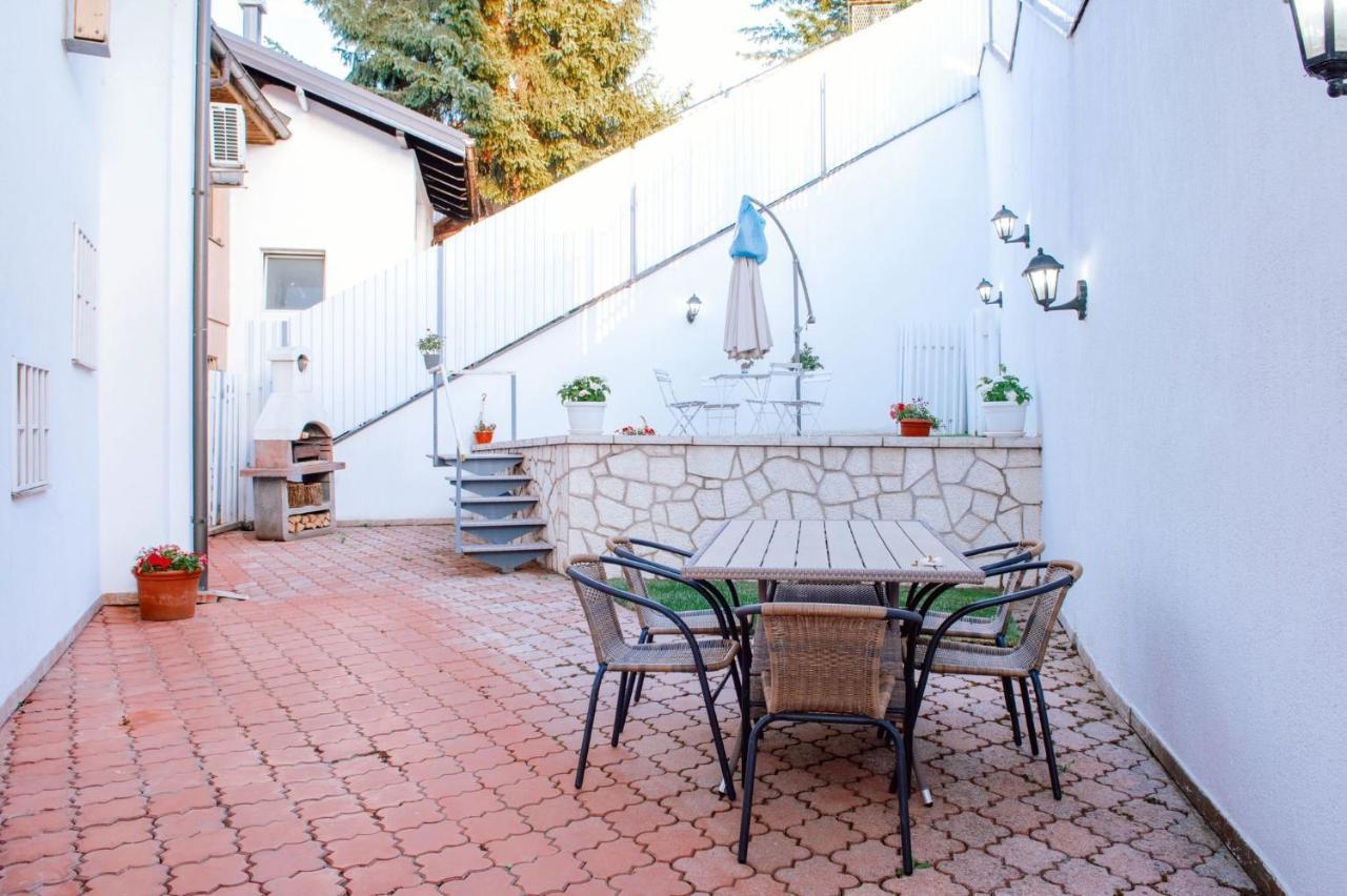 شقة Beautiful Duplex In Heart Of Old Town - Free Parking سراييفو المظهر الخارجي الصورة