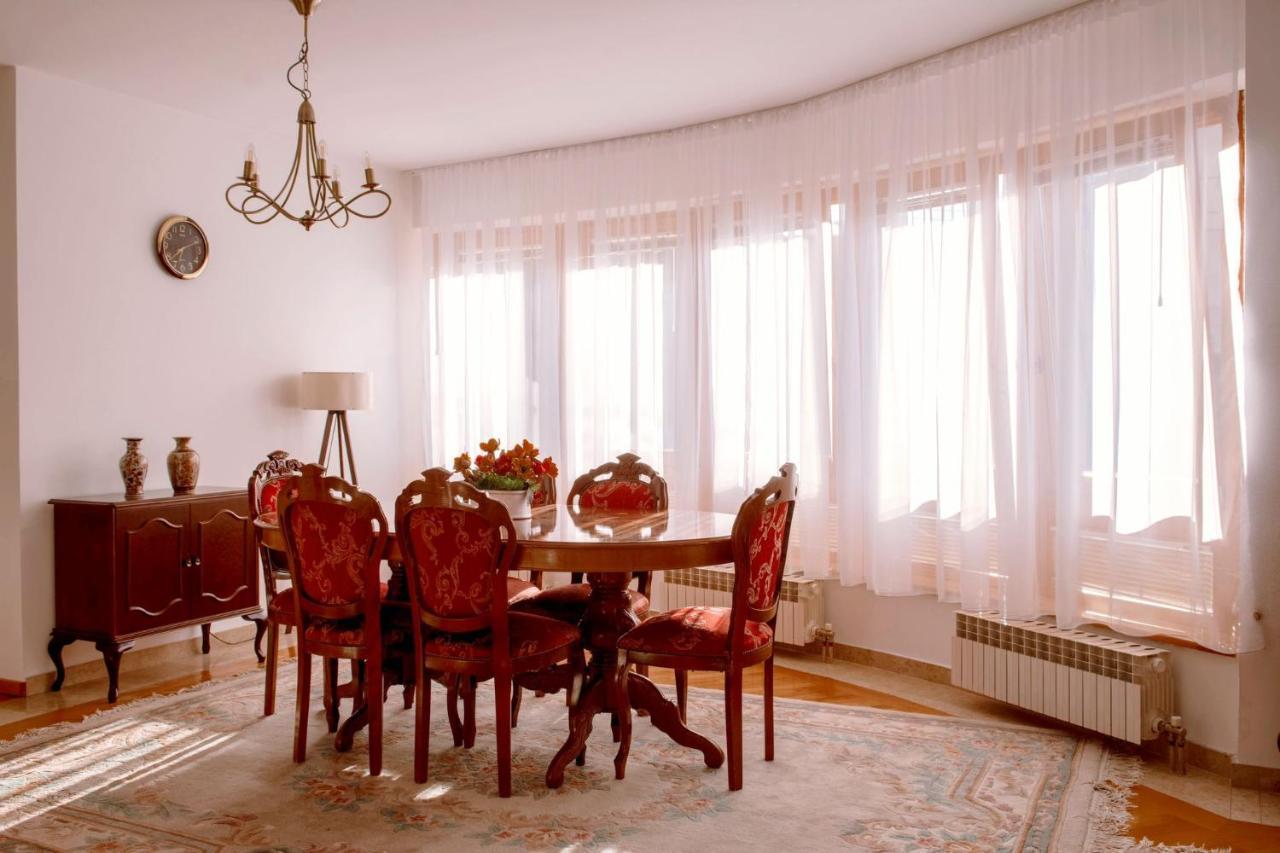 شقة Beautiful Duplex In Heart Of Old Town - Free Parking سراييفو المظهر الخارجي الصورة