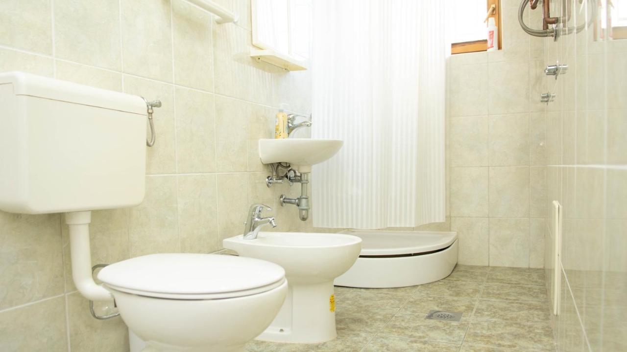 شقة Beautiful Duplex In Heart Of Old Town - Free Parking سراييفو المظهر الخارجي الصورة