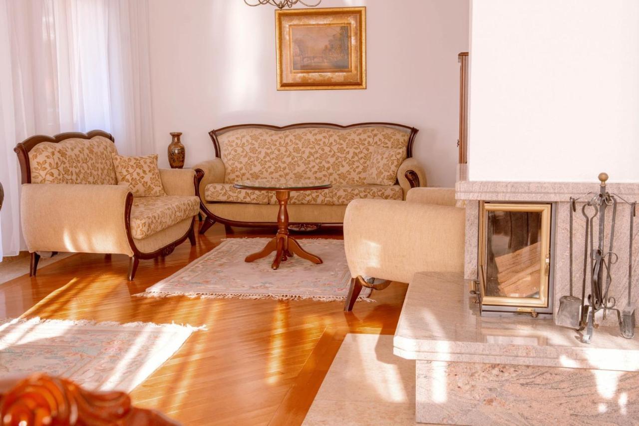 شقة Beautiful Duplex In Heart Of Old Town - Free Parking سراييفو المظهر الخارجي الصورة