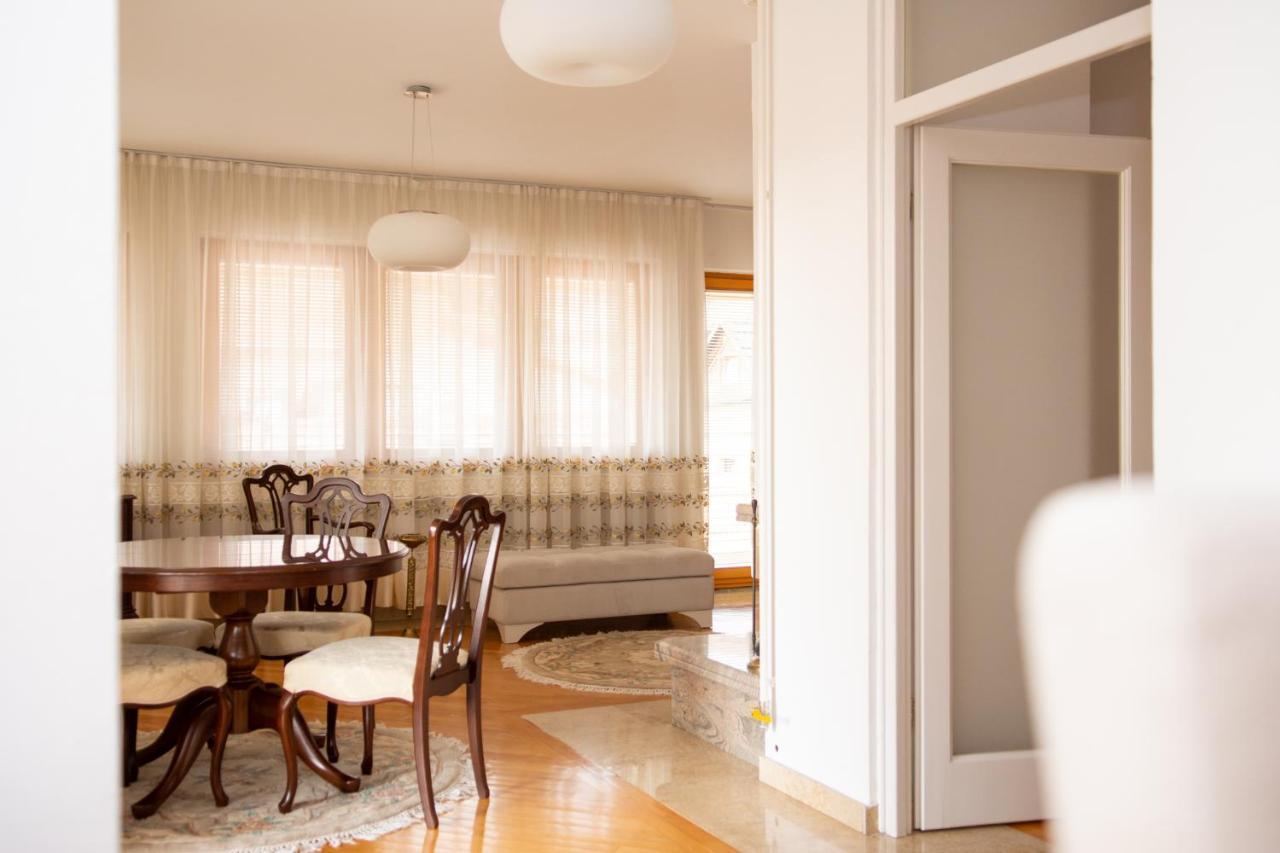 شقة Beautiful Duplex In Heart Of Old Town - Free Parking سراييفو المظهر الخارجي الصورة